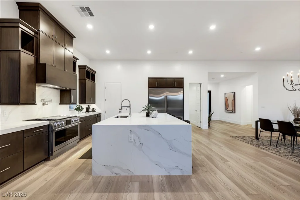 11895 SKYLINE ARCH, Las Vegas, NV 89138