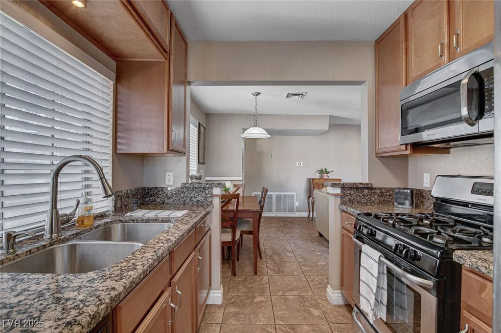 4860 Nara Vista, Las Vegas, NV 89103