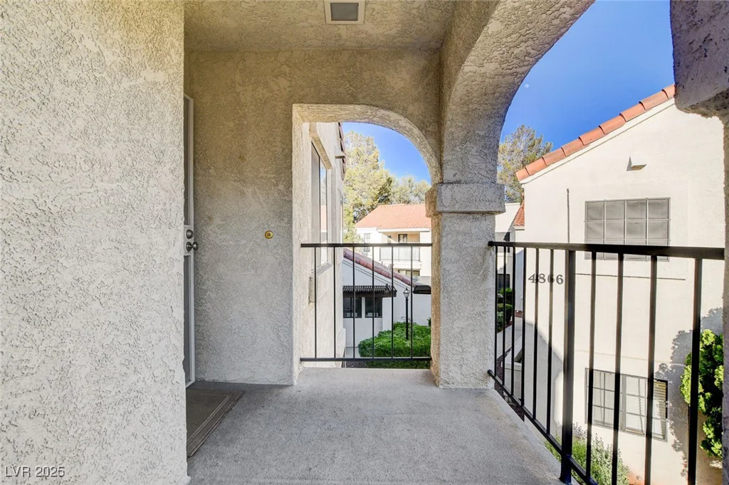 4860 Nara Vista, Las Vegas, NV 89103