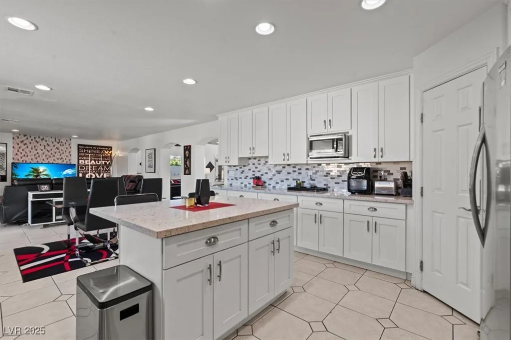 2639 Regency Cove, Las Vegas, NV 89121