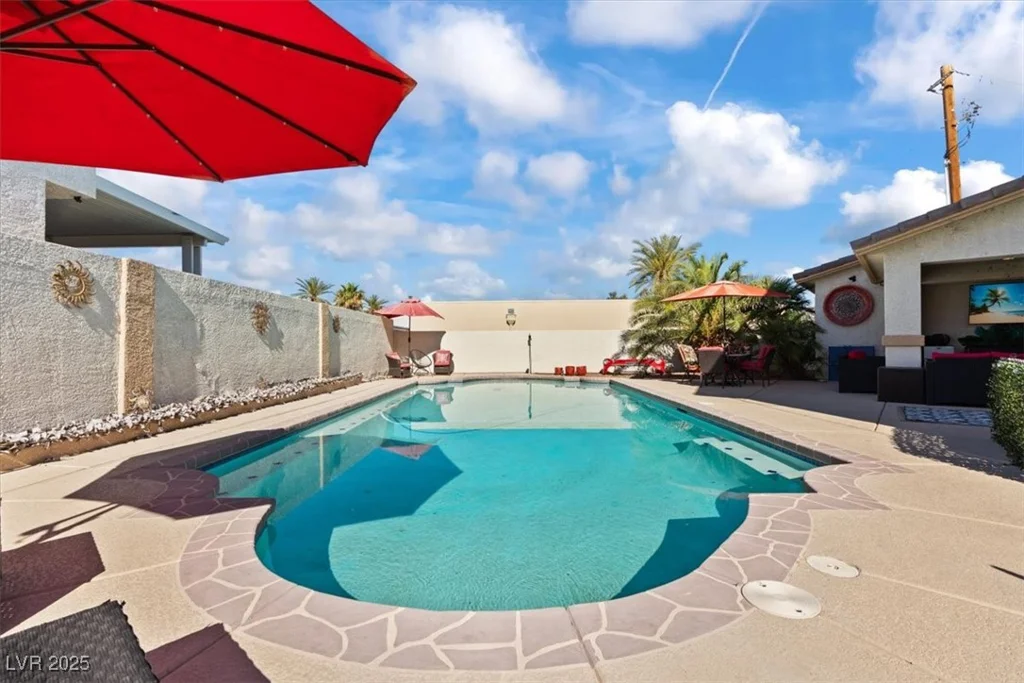 2639 Regency Cove, Las Vegas, NV 89121