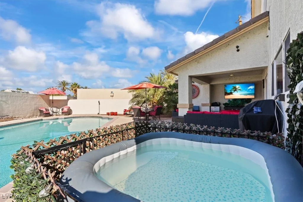 2639 Regency Cove, Las Vegas, NV 89121
