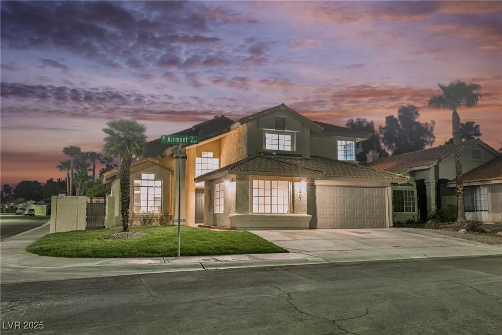 8401 Airmont, Las Vegas, NV 89128