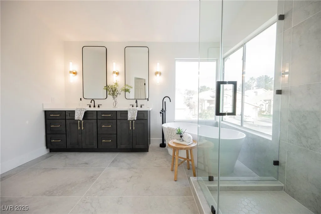 8401 Airmont, Las Vegas, NV 89128
