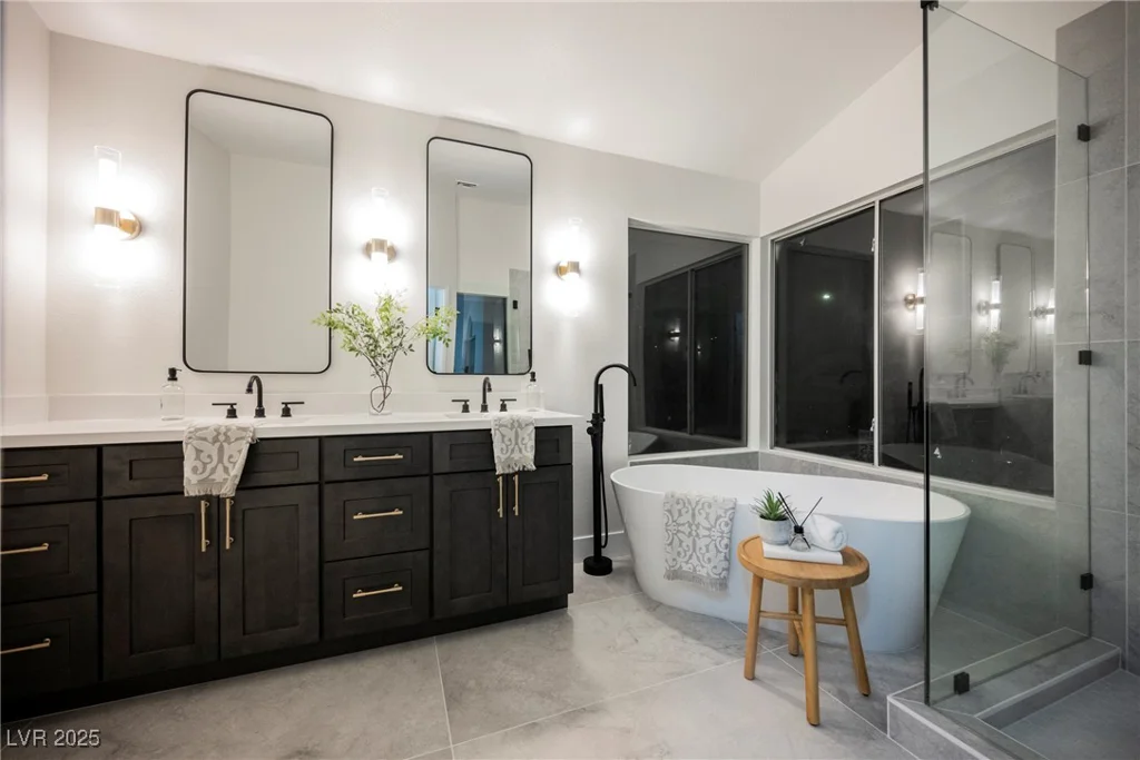 8401 Airmont, Las Vegas, NV 89128