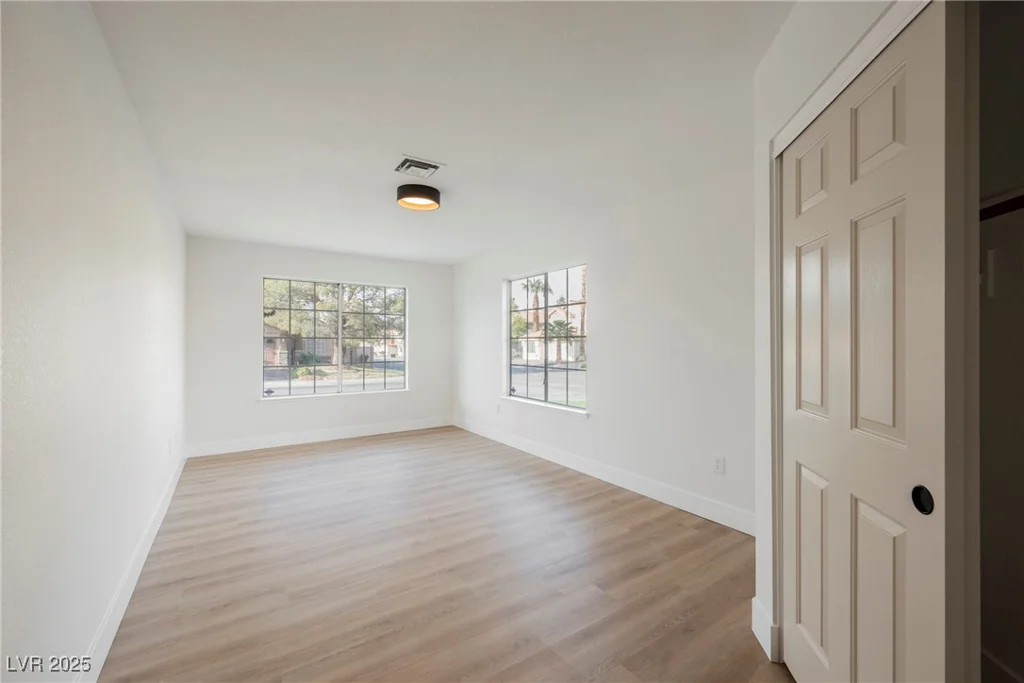 8401 Airmont, Las Vegas, NV 89128