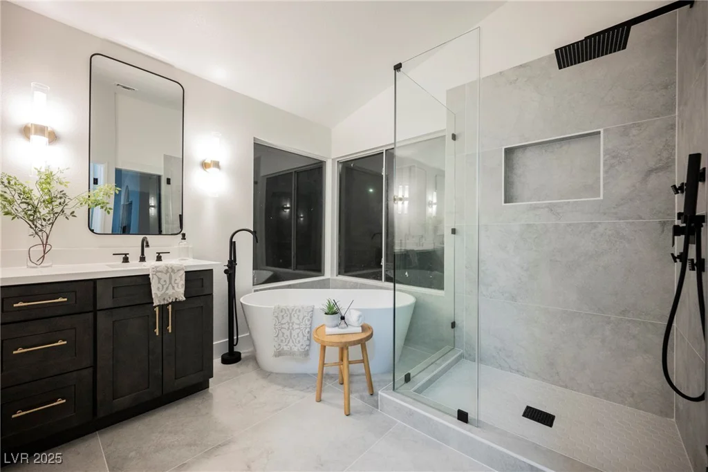 8401 Airmont, Las Vegas, NV 89128