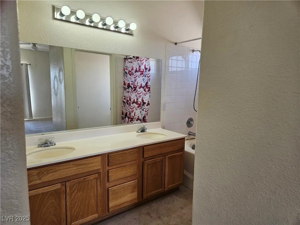 7849 Blue Brook, Las Vegas, NV 89147