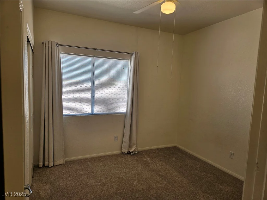 7849 Blue Brook, Las Vegas, NV 89147
