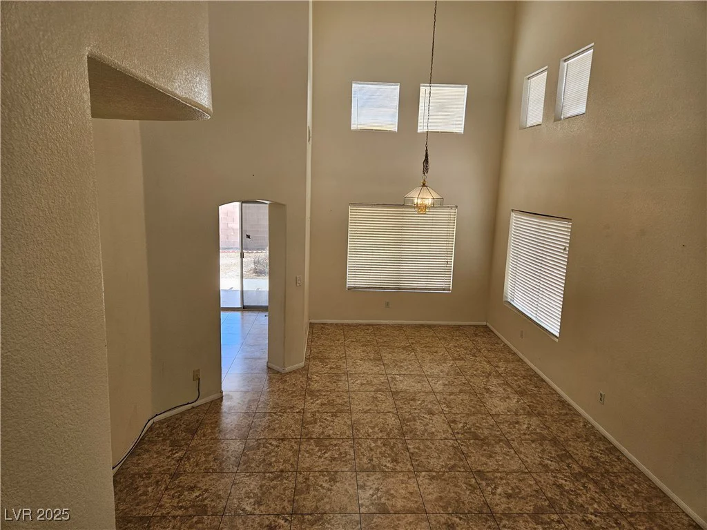 7849 Blue Brook, Las Vegas, NV 89147