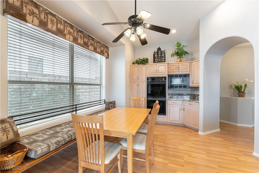1933 Davina, Henderson, NV 89074