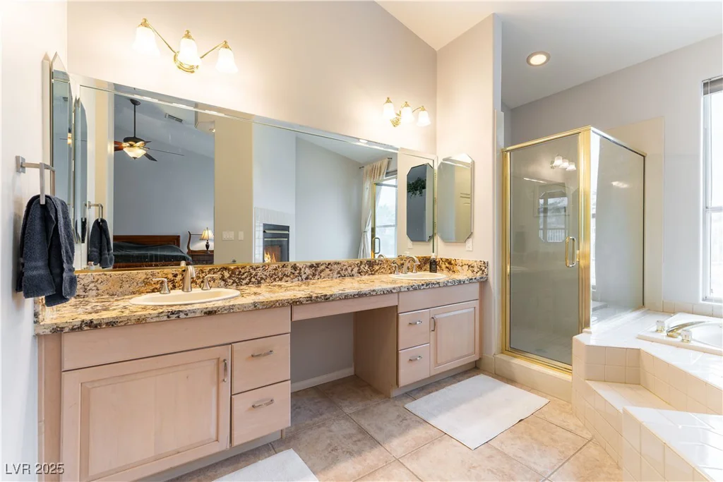 1933 Davina, Henderson, NV 89074