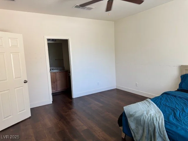 4554 Townwall, Las Vegas, NV 89115