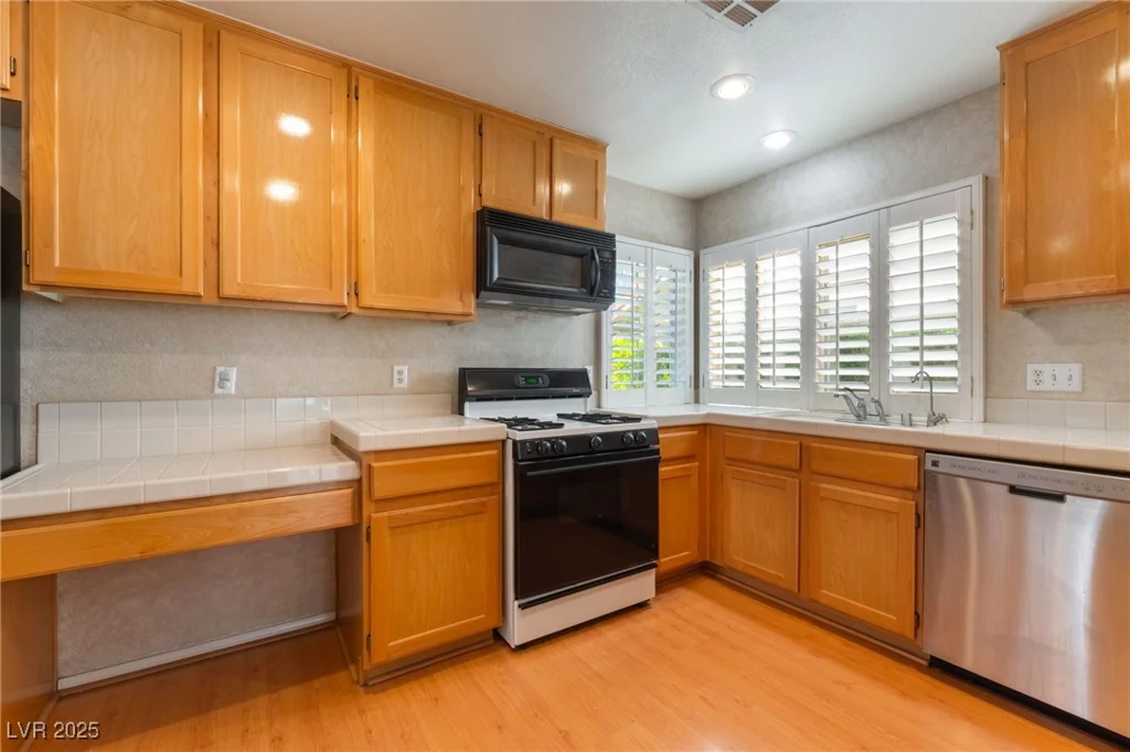 9360 Canalino, Las Vegas, NV 89134