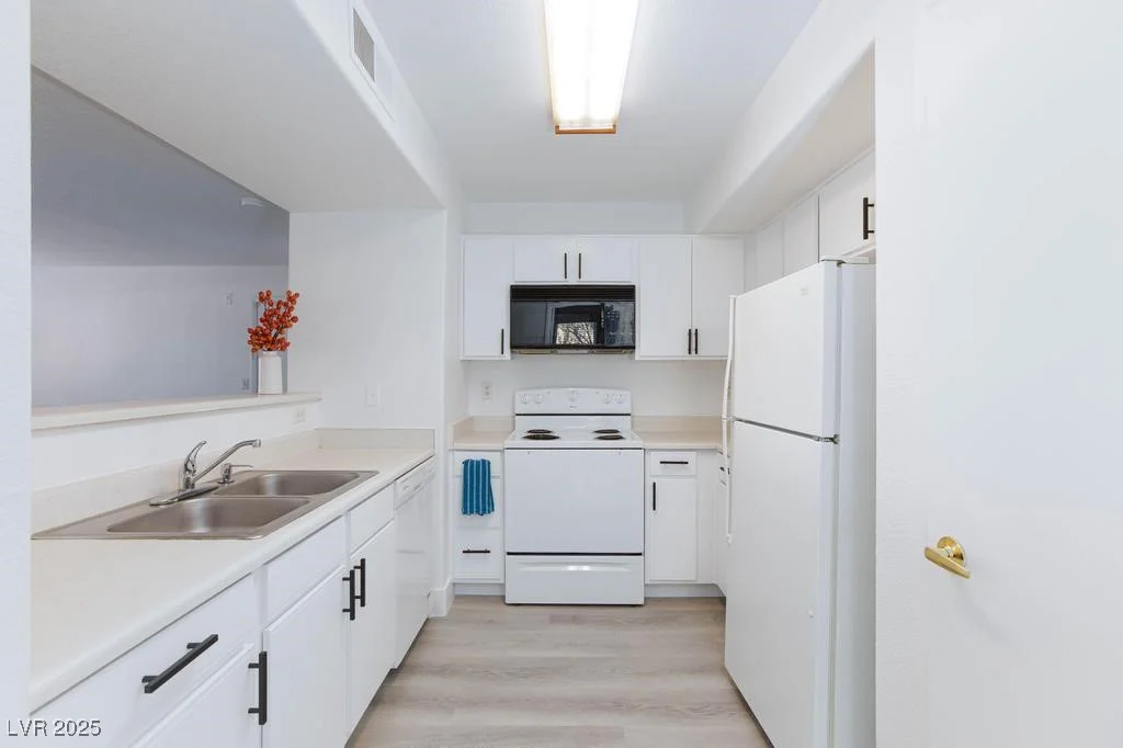 2300 Silverado Ranch, Las Vegas, NV 89183
