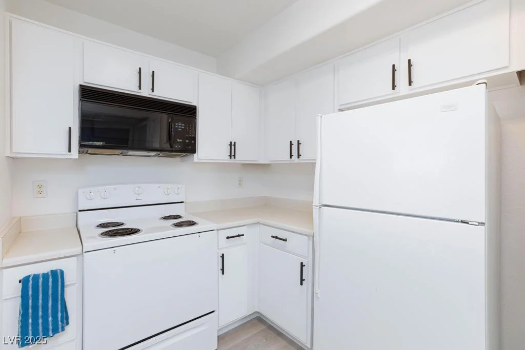 2300 Silverado Ranch, Las Vegas, NV 89183