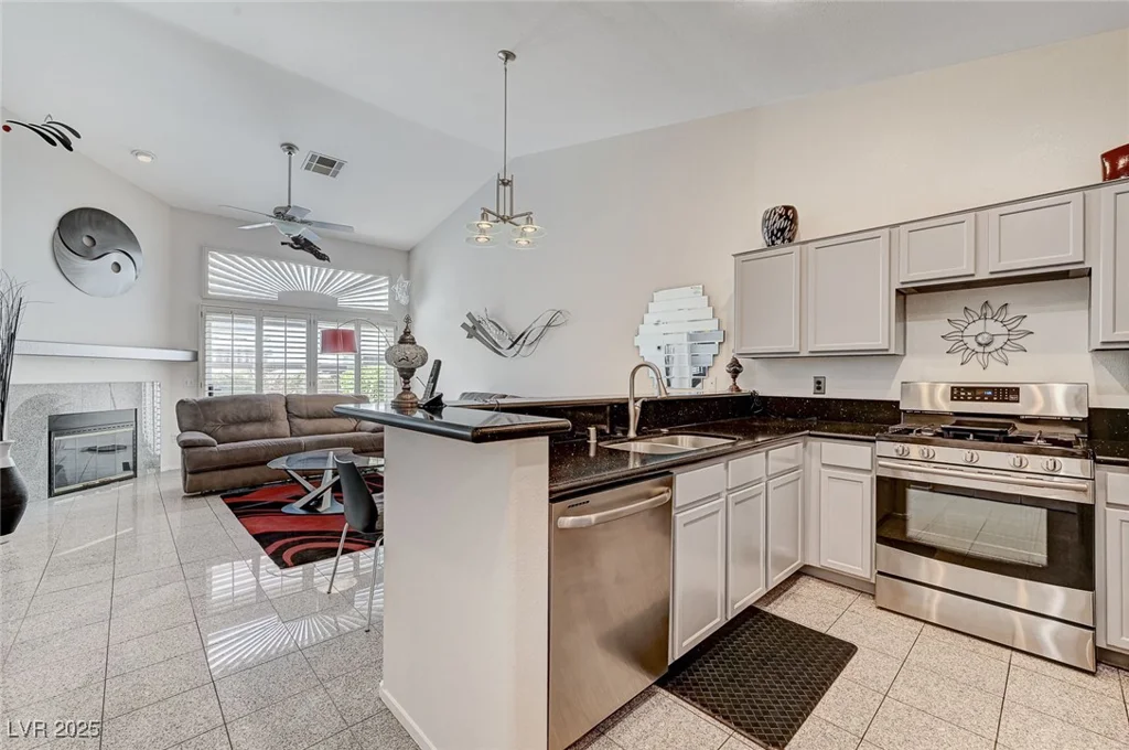 5171 Briar Patch, Las Vegas, NV 89118