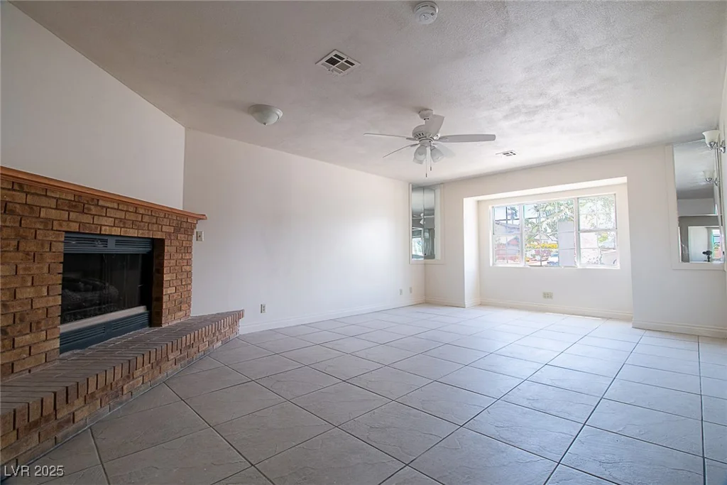 5170 Pearl, Las Vegas, NV 89120
