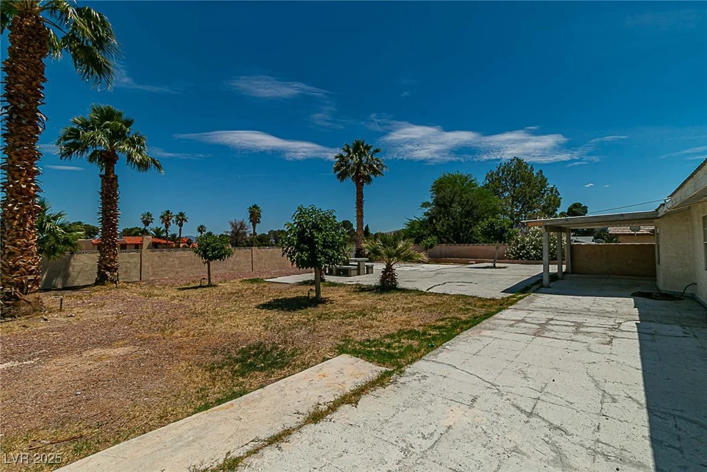 5170 Pearl, Las Vegas, NV 89120