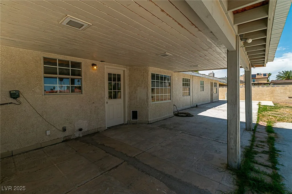 5170 Pearl, Las Vegas, NV 89120