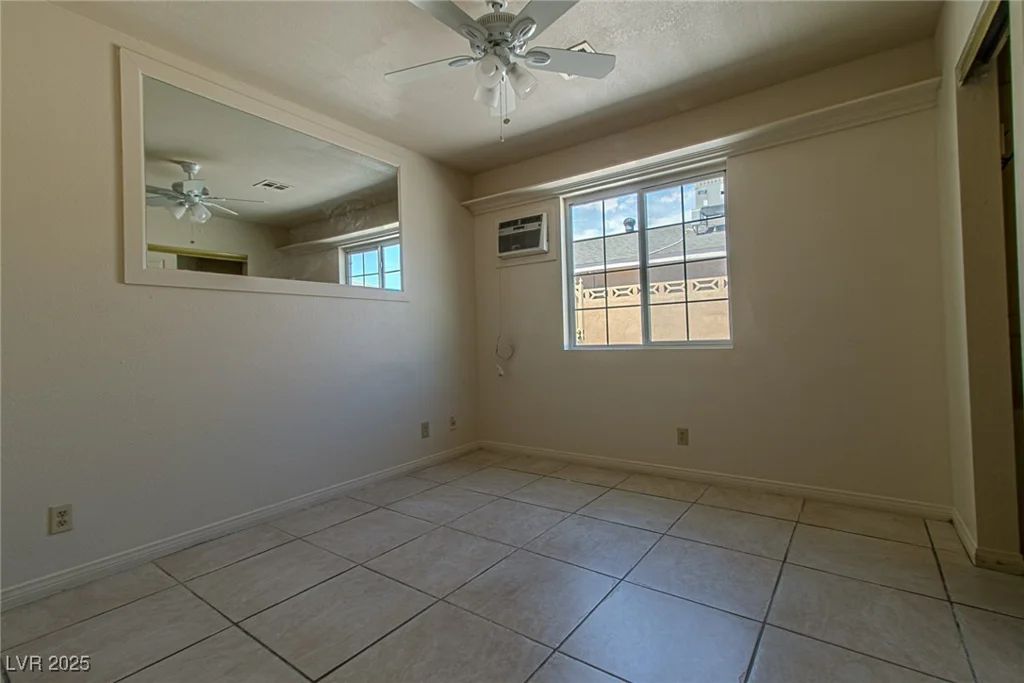 5170 Pearl, Las Vegas, NV 89120