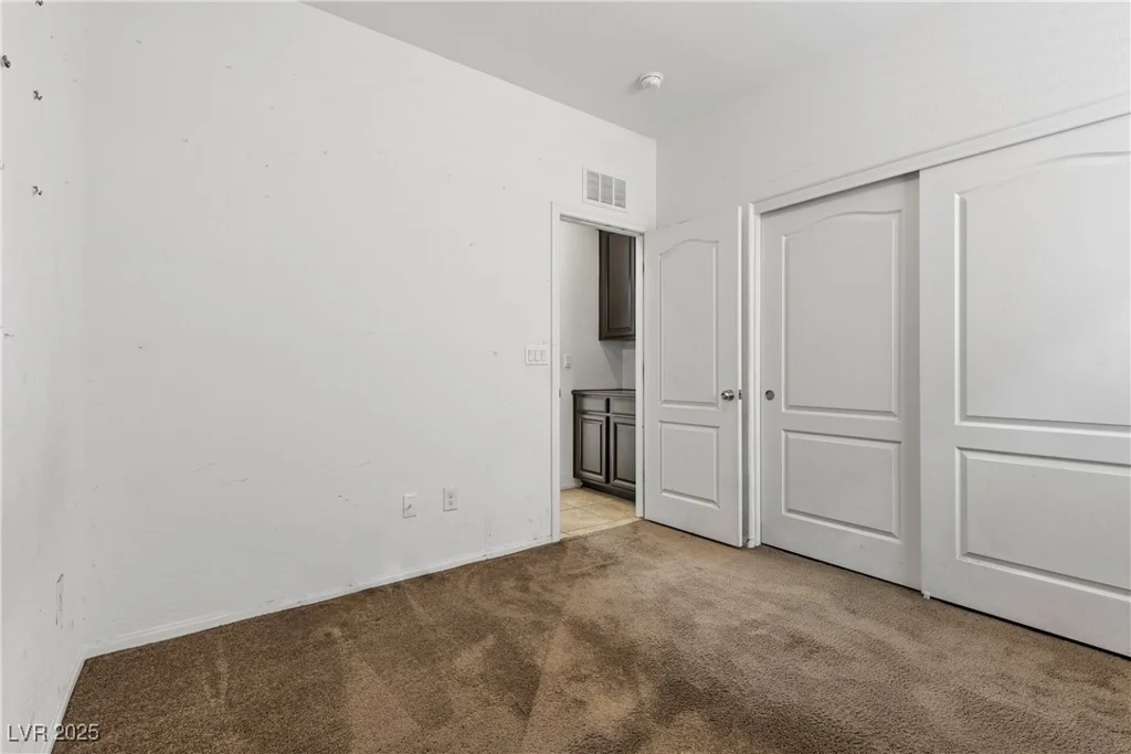6354 Point Isabel, Las Vegas, NV 89122