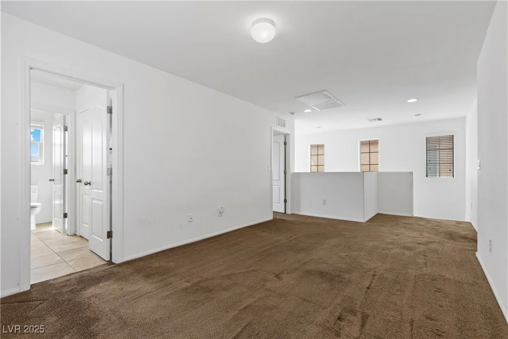 6354 Point Isabel, Las Vegas, NV 89122