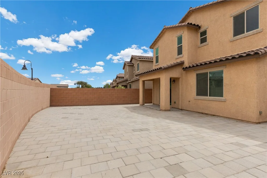 6354 Point Isabel, Las Vegas, NV 89122