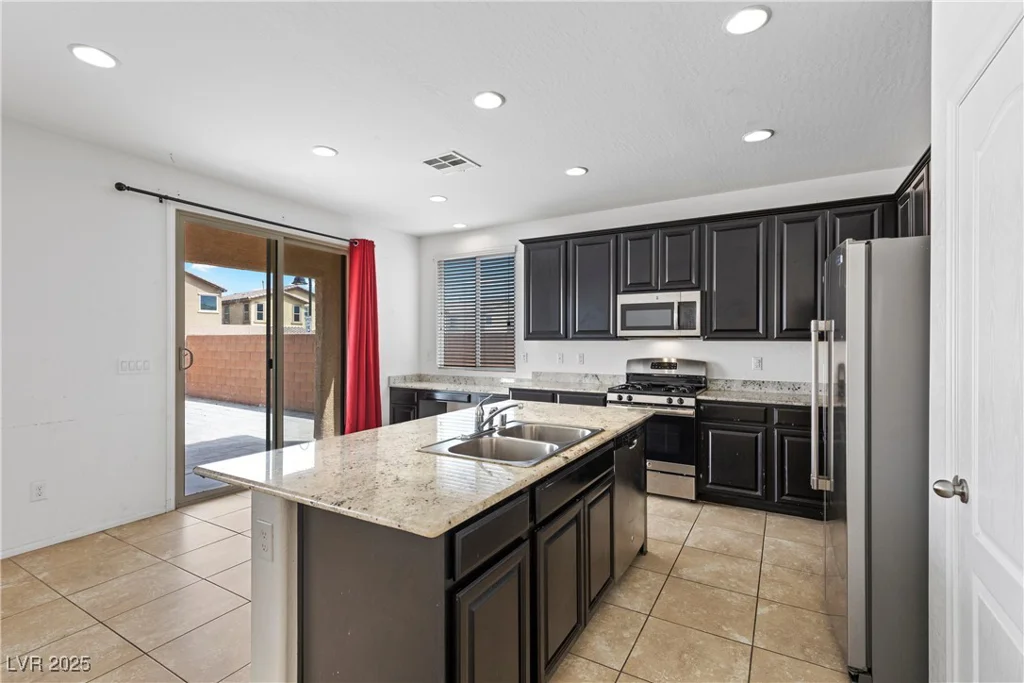 6354 Point Isabel, Las Vegas, NV 89122