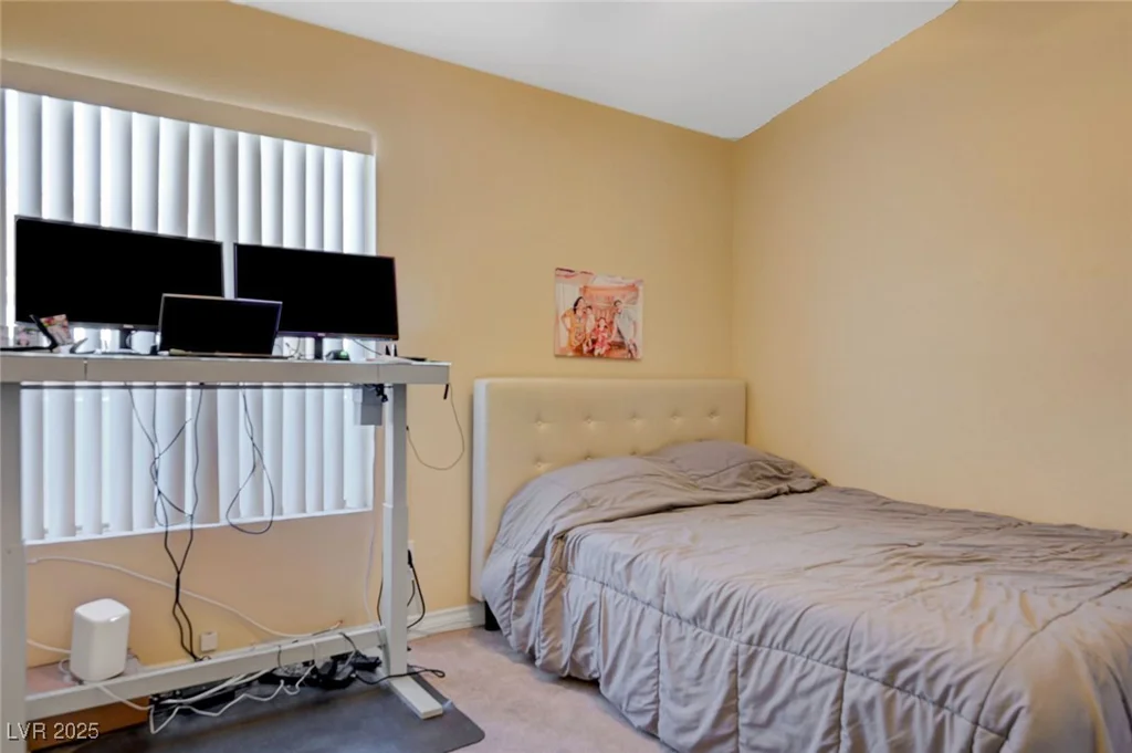 9398 Sailing Water, Las Vegas, NV 89147