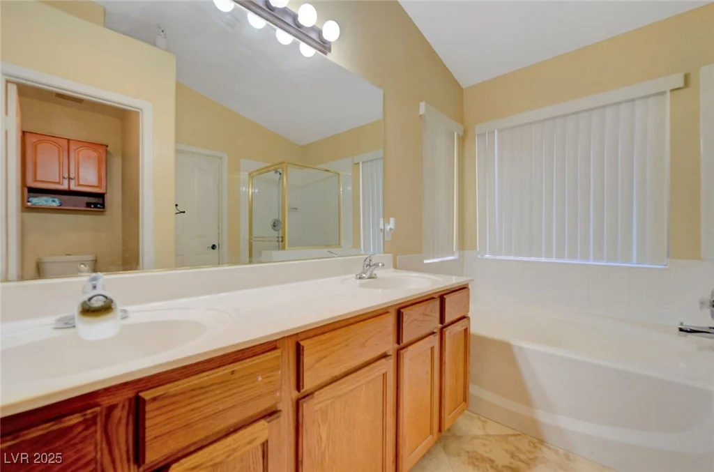 9398 Sailing Water, Las Vegas, NV 89147