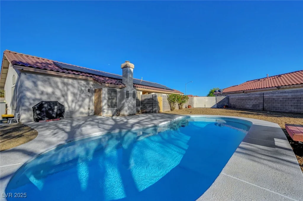 9398 Sailing Water, Las Vegas, NV 89147
