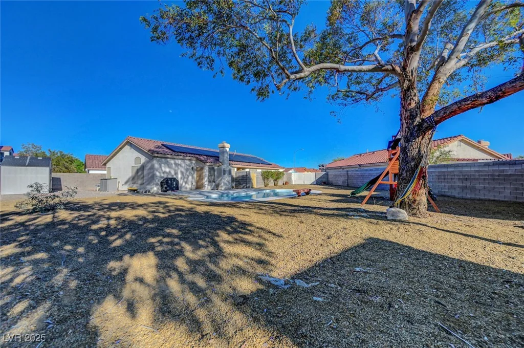 9398 Sailing Water, Las Vegas, NV 89147