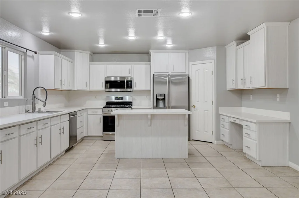 2679 Regency Cove, Las Vegas, NV 89121