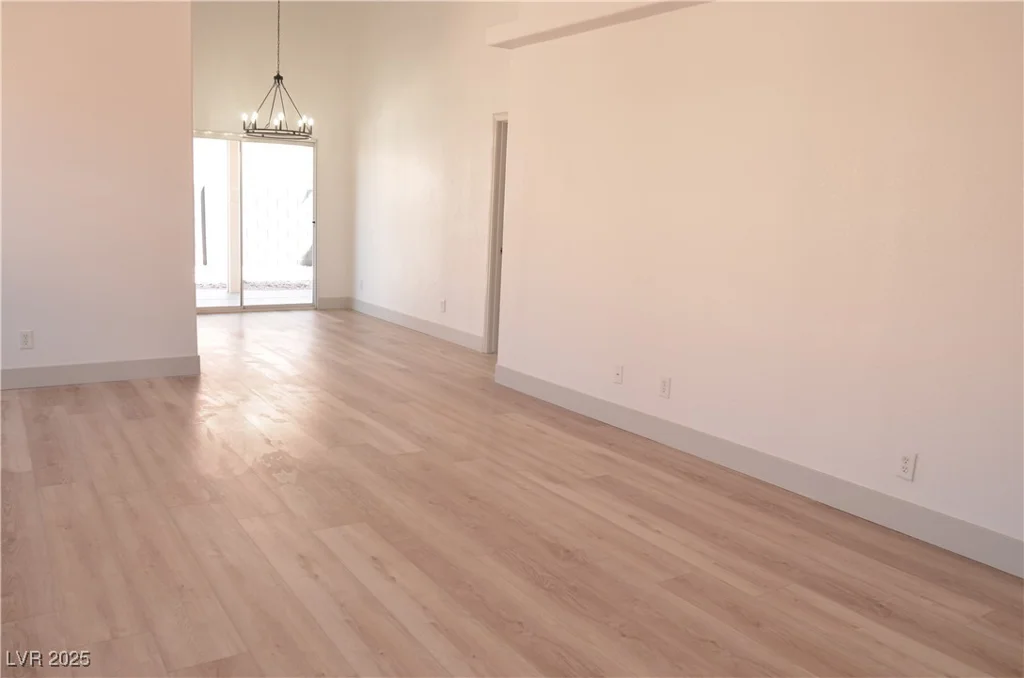 9604 Flying Eagle, Las Vegas, NV 89123