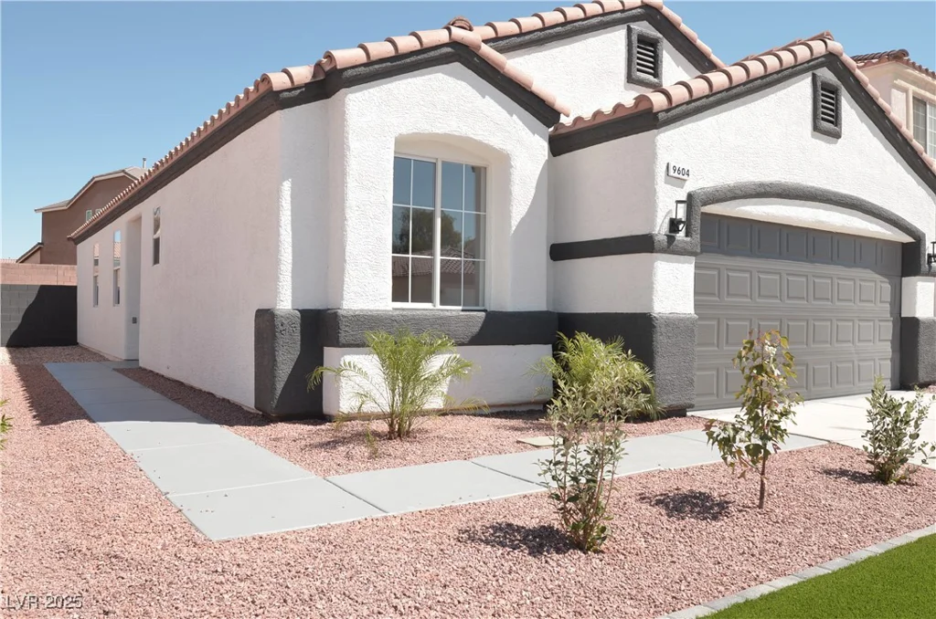 9604 Flying Eagle, Las Vegas, NV 89123