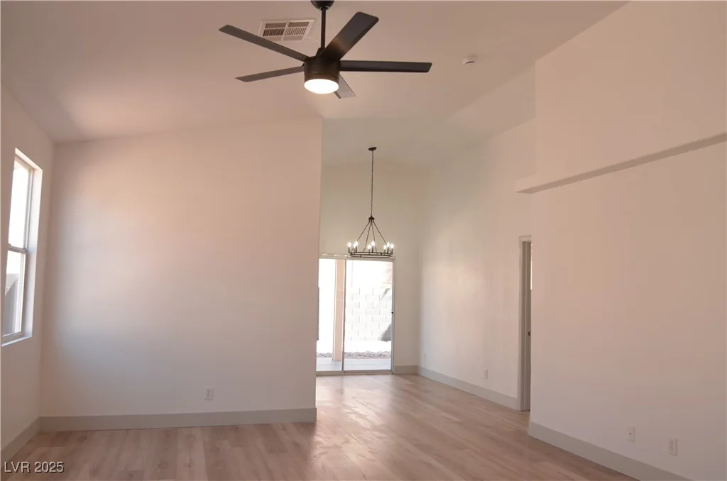 9604 Flying Eagle, Las Vegas, NV 89123