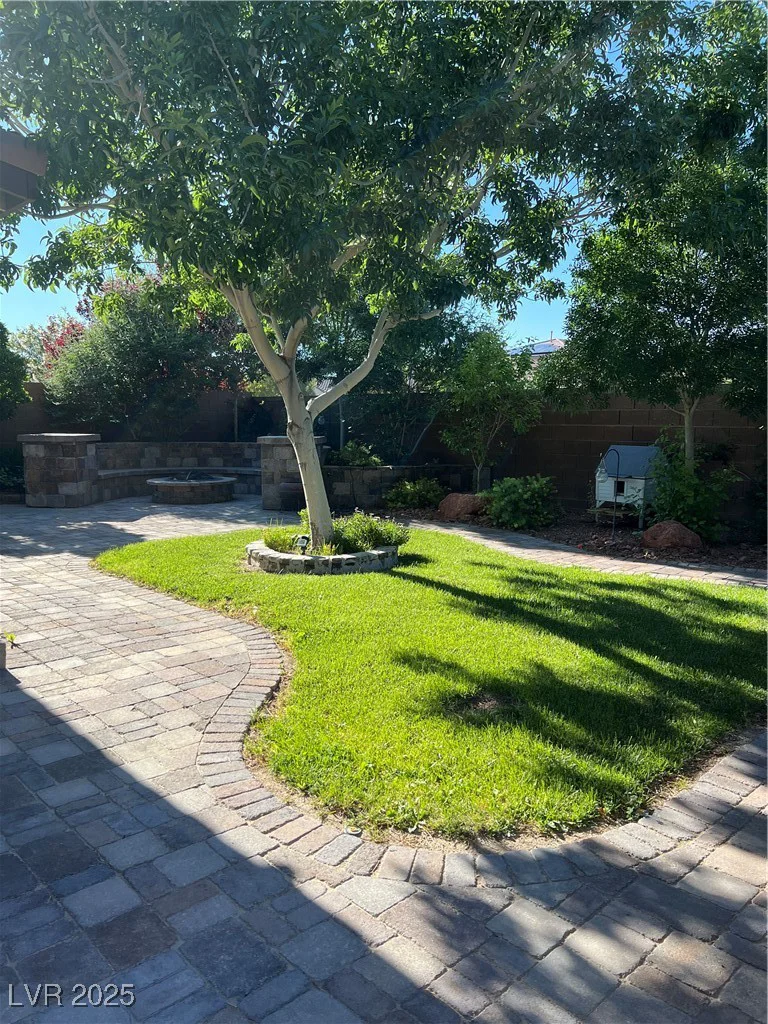 5516 Coyote Falls, Las Vegas, NV 89131