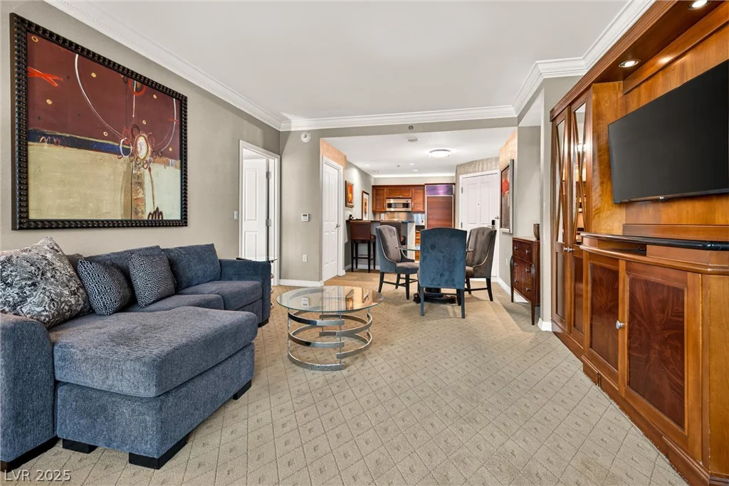 125 Harmon, Las Vegas, NV 89109