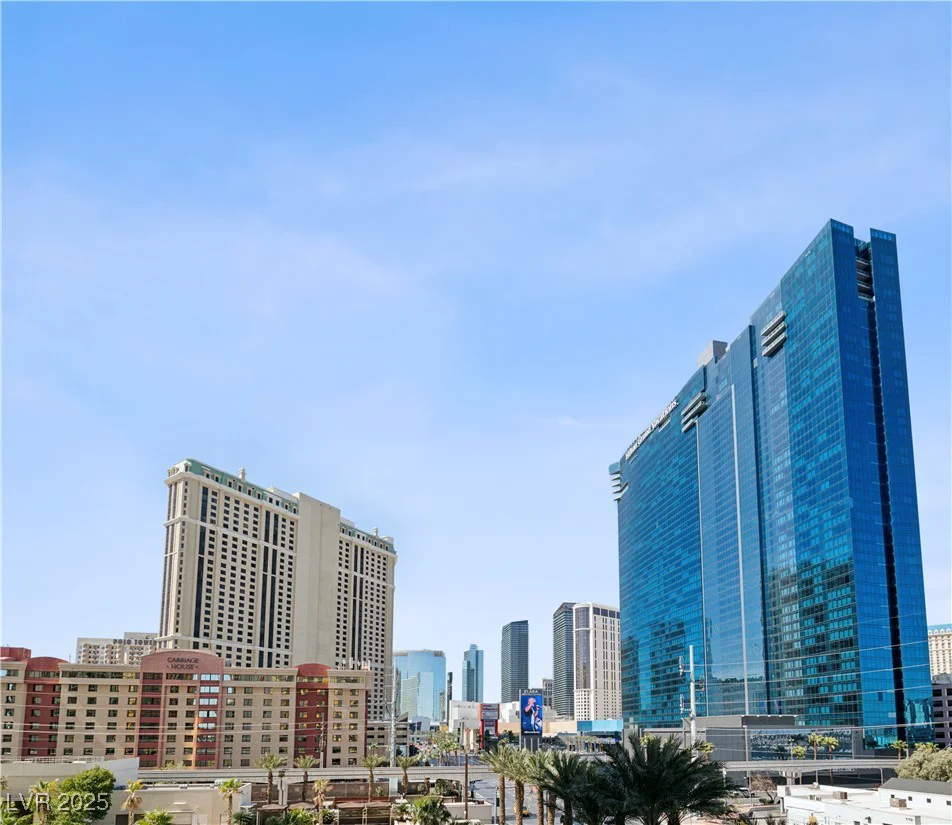 125 Harmon, Las Vegas, NV 89109