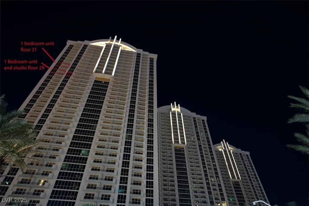 125 Harmon, Las Vegas, NV 89109