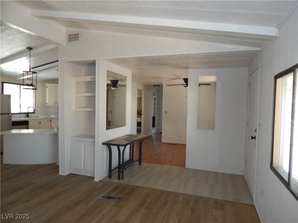 3365 Isle Royale, Las Vegas, NV 89122