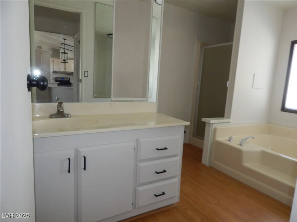3365 Isle Royale, Las Vegas, NV 89122