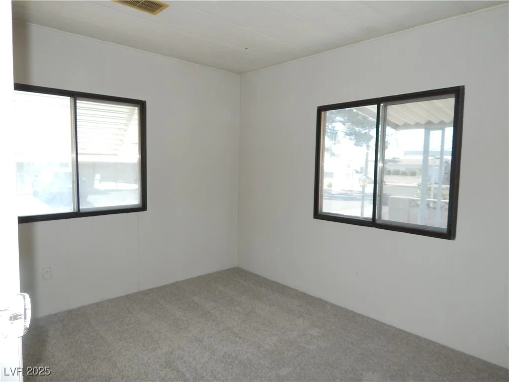 3365 Isle Royale, Las Vegas, NV 89122
