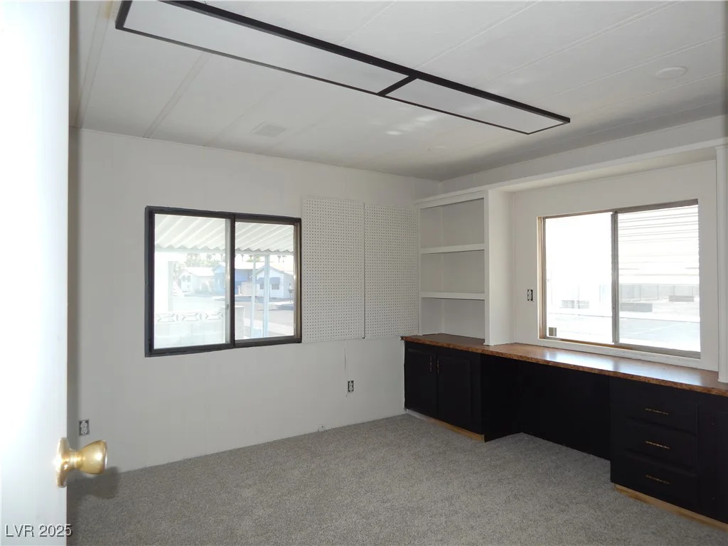 3365 Isle Royale, Las Vegas, NV 89122