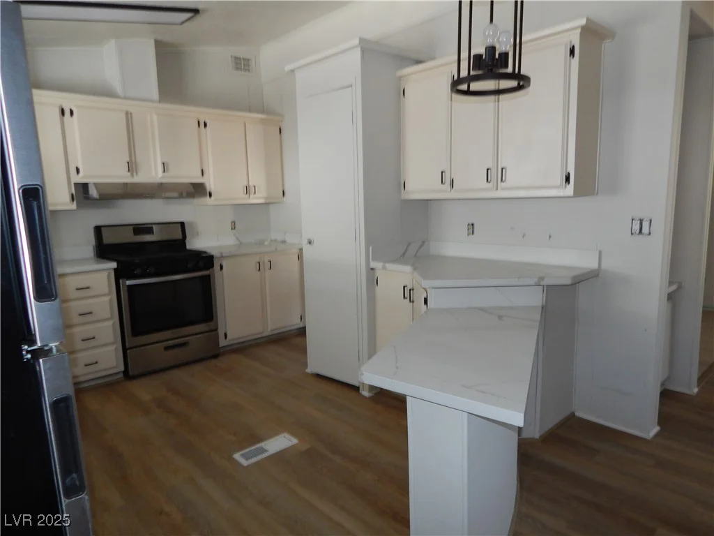 3365 Isle Royale, Las Vegas, NV 89122