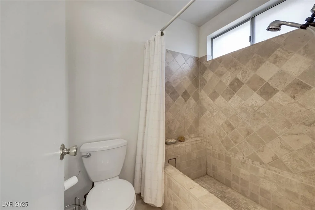 8388 Brad Oaks, Las Vegas, NV 89123
