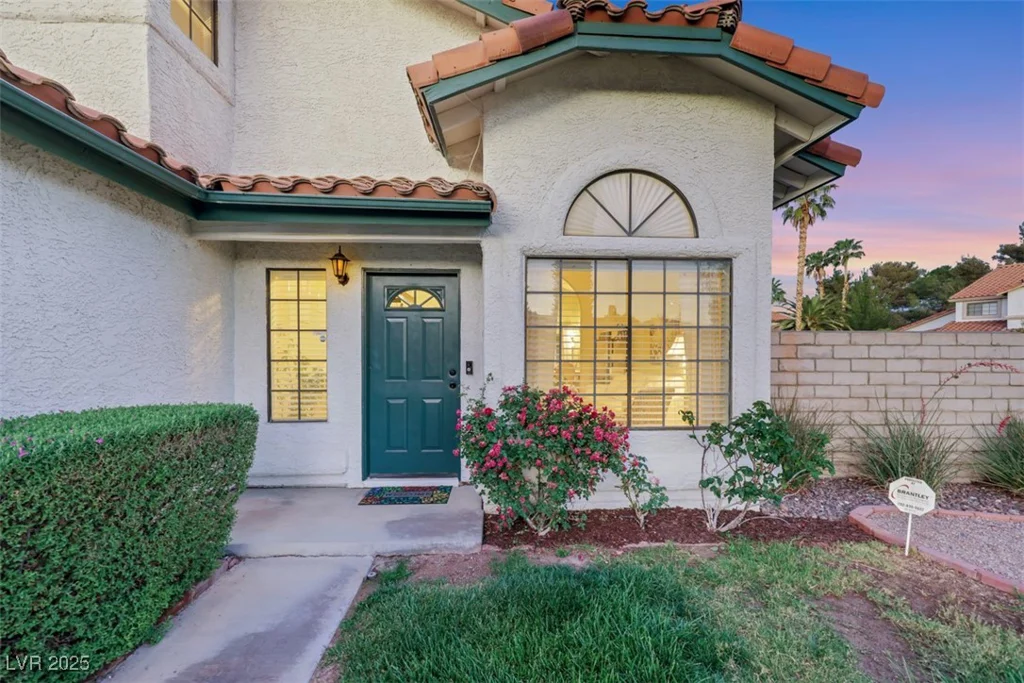 8388 Brad Oaks, Las Vegas, NV 89123