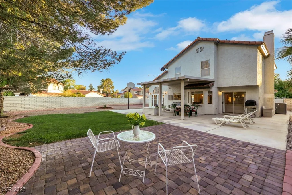 8388 Brad Oaks, Las Vegas, NV 89123