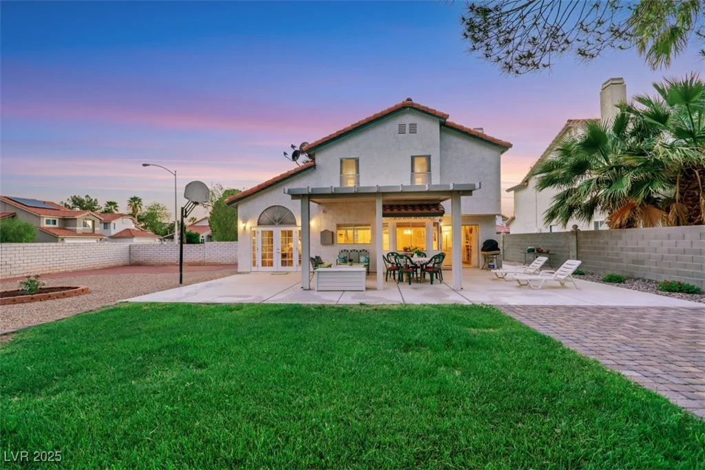 8388 Brad Oaks, Las Vegas, NV 89123